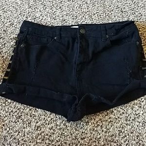Denim high waisted shorts with spikes
